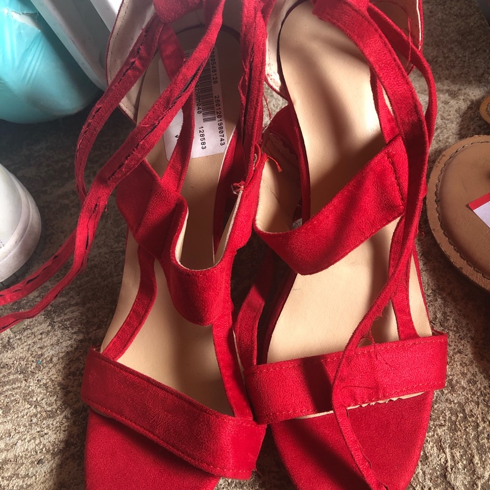 Basically new red lace up heels ❤️
